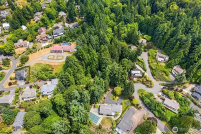 8036 Cyrus Place, Edmonds, WA 98026 - Photo 11