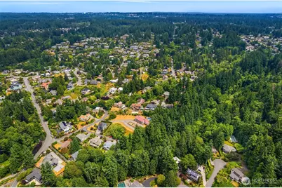 8036 Cyrus Place, Edmonds, WA 98026 - Photo 9