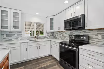 12808 Military Road E, Puyallup, WA 98374 - Photo 5