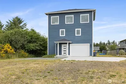 1038 Point Brown Avenue SE, Ocean Shores, WA 98569 - Photo 1