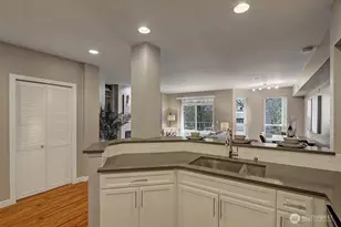 925 110th Ave NE, Bellevue, WA 98004 - Photo 7