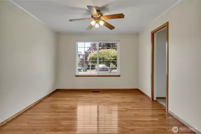 1925 19th Street SE, Puyallup, WA 98372 - Photo 17
