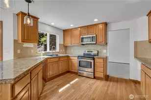 1925 19th St SE, Puyallup, WA 98372 - Photo 11