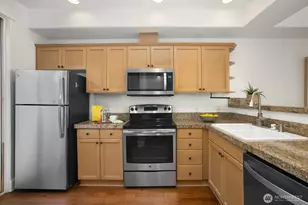 4132 248th Ct SE, Sammamish, WA 98029 - Photo 13