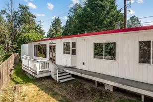 6727 21st Ave SW, Seattle, WA 98106 - Photo 3