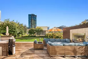 588 Bell St, Seattle, WA 98121 - Photo 21