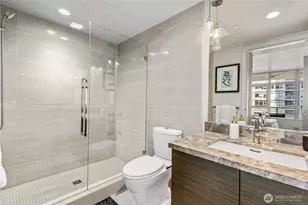 588 Bell St, Seattle, WA 98121 - Photo 13