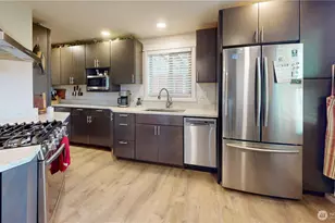 521 E Magnolia Ave, Burlington, WA 98233 - Photo 7