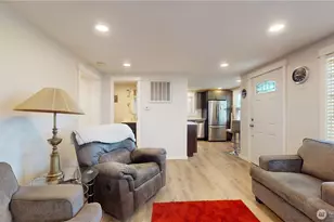 521 E Magnolia Ave, Burlington, WA 98233 - Photo 5