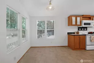 1450 Northlake Way NW, Bremerton, WA 98312 - Photo 15