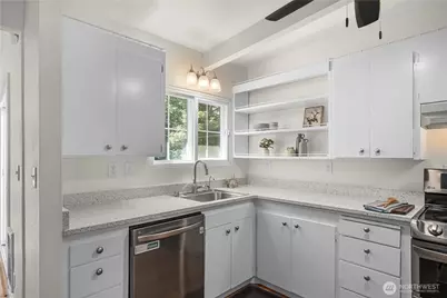 21239 14th Avenue S, Des Moines, WA 98198 - Photo 13