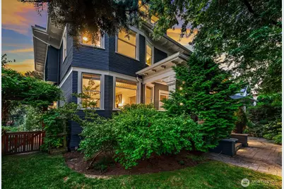 403 18th Avenue E, Seattle, WA 98112 - Photo 1