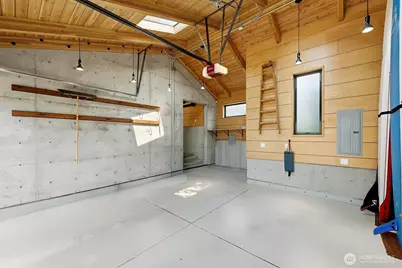 403 18th Avenue E, Seattle, WA 98112 - Photo 31