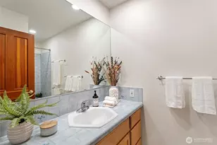 7810 175th St SW, Edmonds, WA 98026 - Photo 21