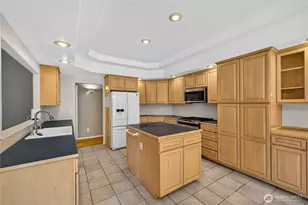 2315 Westwood Dr, Anacortes, WA 98221 - Photo 7