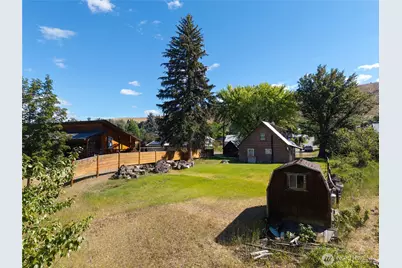 821 Riverside Street, Winthrop, WA 98862 - Photo 11