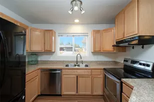 1427 W Pendley Ct, Port Angeles, WA 98363 - Photo 13