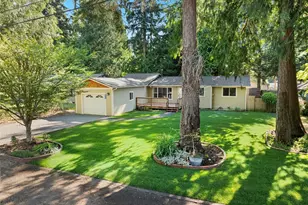 8060 NE Seawind Ave, Poulsbo, WA 98370 - Photo 3