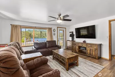 22832 State Route 9, Mount Vernon, WA 98274 - Photo 3