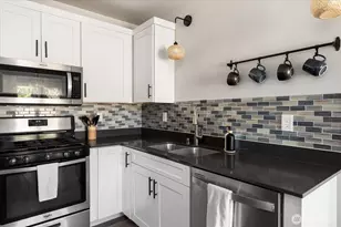 306 S Main St, Coupeville, WA 98239 - Photo 9