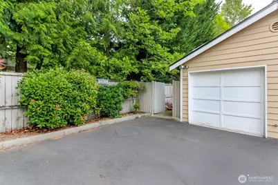 1426 S 308th Lane, Federal Way, WA 98003 - Photo 3