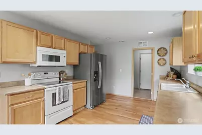 14572 SE 153rd Place, Renton, WA 98058 - Photo 7