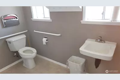 847 Blake Street, Enumclaw, WA 98022 - Photo 5