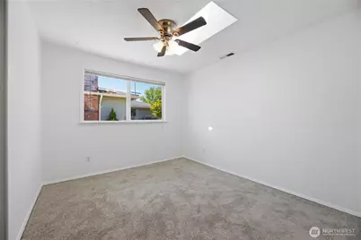506 Calistoga Street W, Orting, WA 98360 - Photo 29