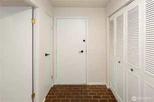 3816 11th Ave W, Seattle, WA 98119 - Photo 3