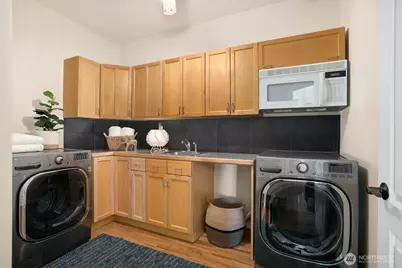 3021 70th Avenue SE, Mercer Island, WA 98040 - Photo 27