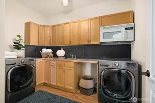 3021 70th Ave SE, Mercer Island, WA 98040 - Photo 27