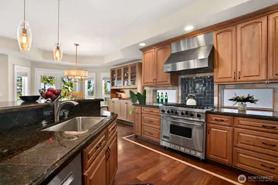 3021 70th Avenue SE, Mercer Island, WA 98040 - Photo 11
