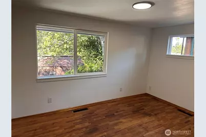 3219 Halverson Avenue, Bremerton, WA 98310 - Photo 17