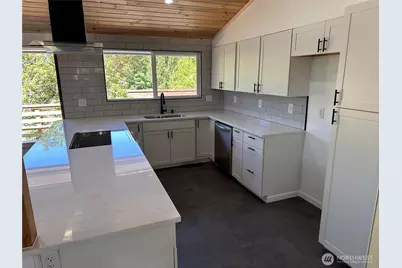 3219 Halverson Avenue, Bremerton, WA 98310 - Photo 11