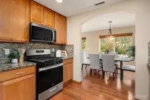 2016 250th Pl SE, Sammamish, WA 98075 - Photo 15