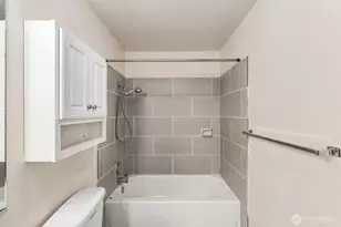 762 Hayes St, Seattle, WA 98109 - Photo 19