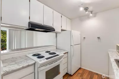 762 Hayes Street #23, Seattle, WA 98109 - Photo 9