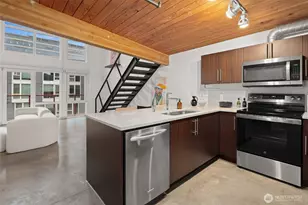 401 9th Ave N, Seattle, WA 98109 - Photo 3