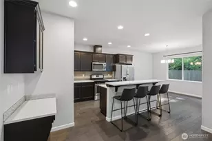 3890 Portside Dr, Bremerton, WA 98312 - Photo 15