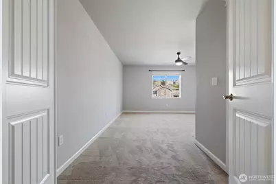 3890 Portside Drive, Bremerton, WA 98312 - Photo 21