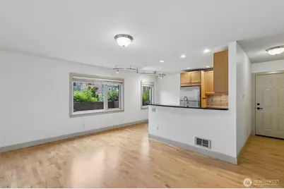 102 Galer Street #102, Seattle, WA 98109 - Photo 5