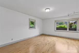 102 Galer St, Seattle, WA 98109 - Photo 7