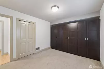 102 Galer Street #102, Seattle, WA 98109 - Photo 9