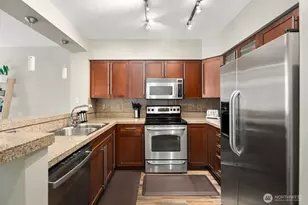 211 Kirkland Ave, Kirkland, WA 98033 - Photo 13