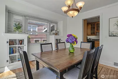 322 N 81st Street, Seattle, WA 98103 - Photo 9