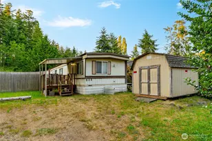 590 Ocean View Dr, Oak Harbor, WA 98277 - Photo 3