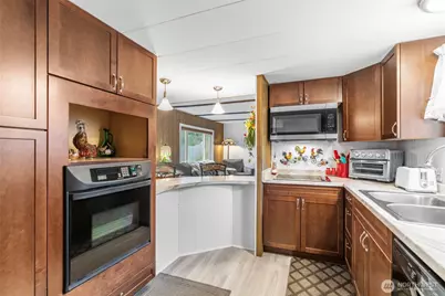 590 Ocean View Drive, Oak Harbor, WA 98277 - Photo 13