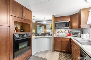 590 Ocean View Dr, Oak Harbor, WA 98277 - Photo 13