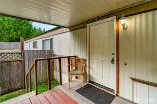 590 Ocean View Dr, Oak Harbor, WA 98277 - Photo 5