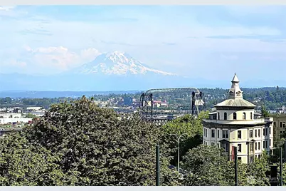 525 Broadway #302, Tacoma, WA 98402 - Photo 1
